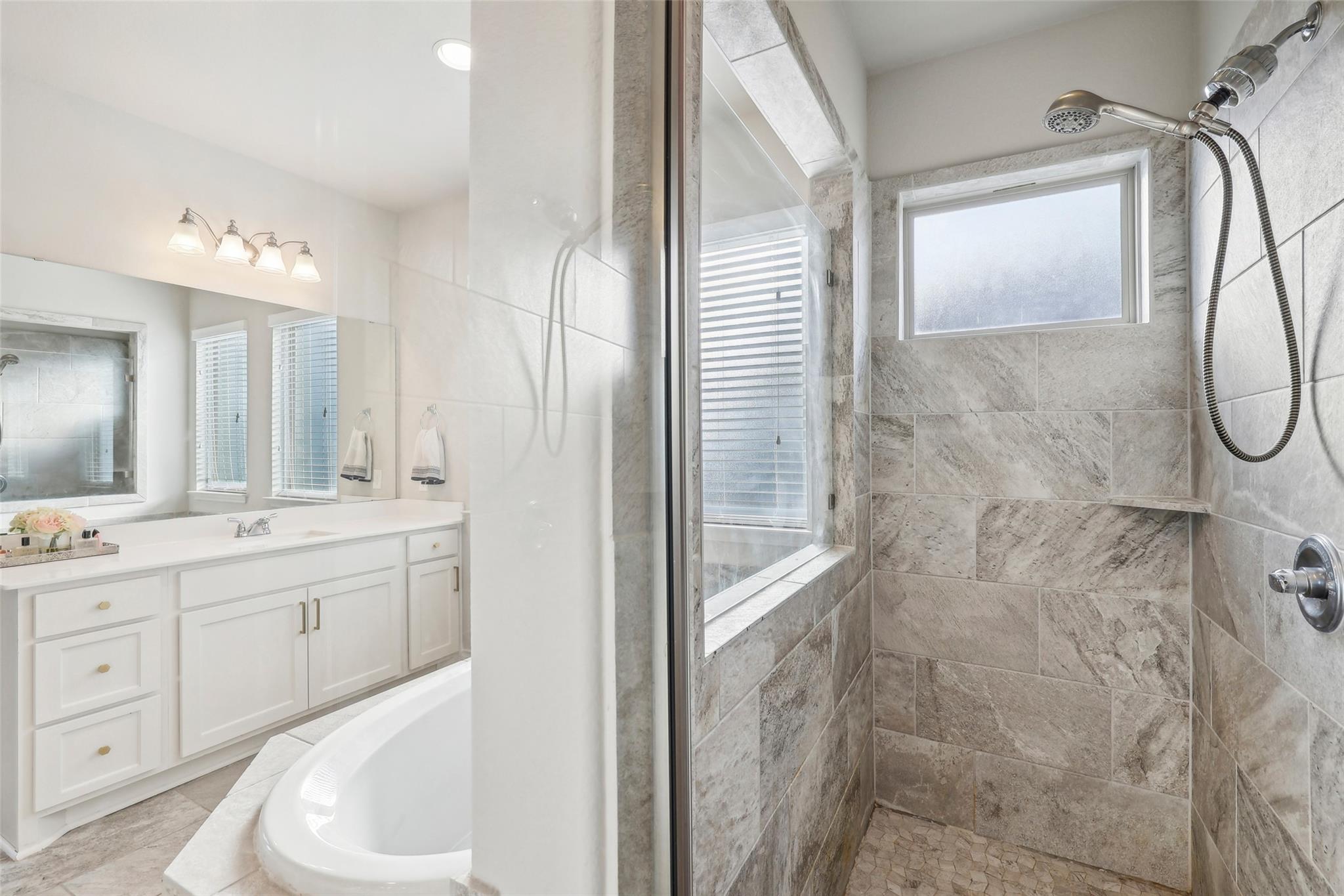 120 Krupp Ave, Liberty Hill, TX 78642