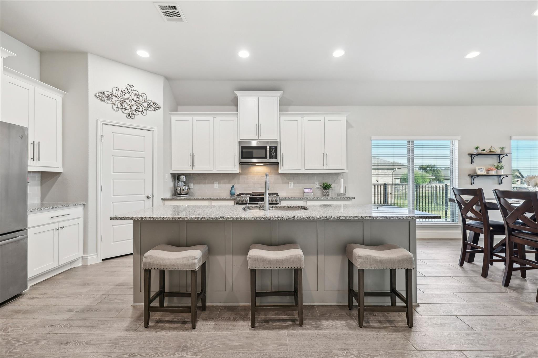 120 Krupp Ave, Liberty Hill, TX 78642