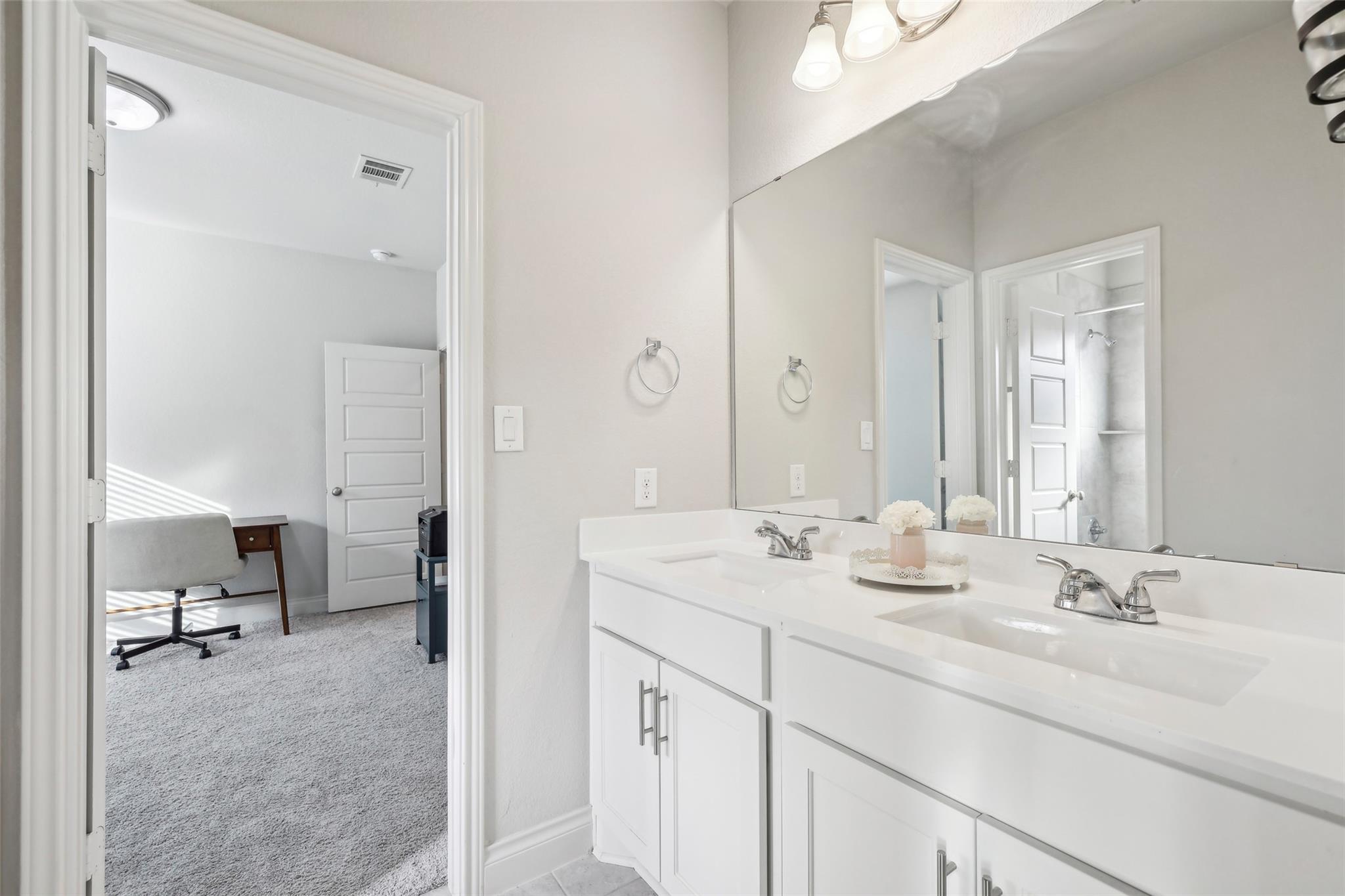 120 Krupp Ave, Liberty Hill, TX 78642