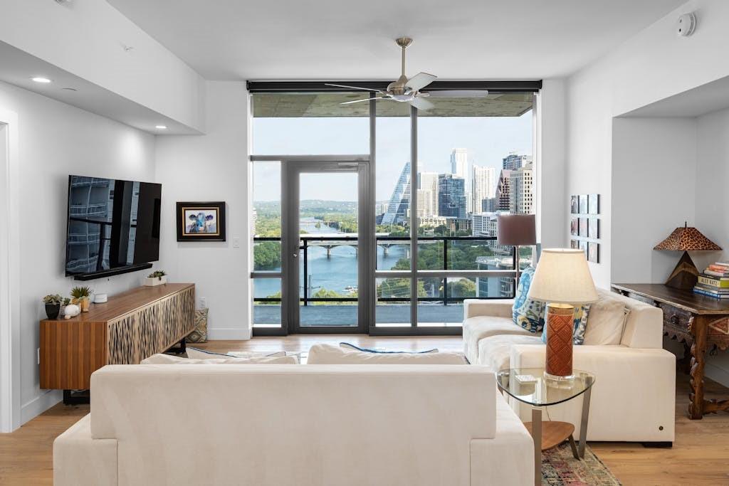 70 Rainey St # 1306, Austin, TX 78701