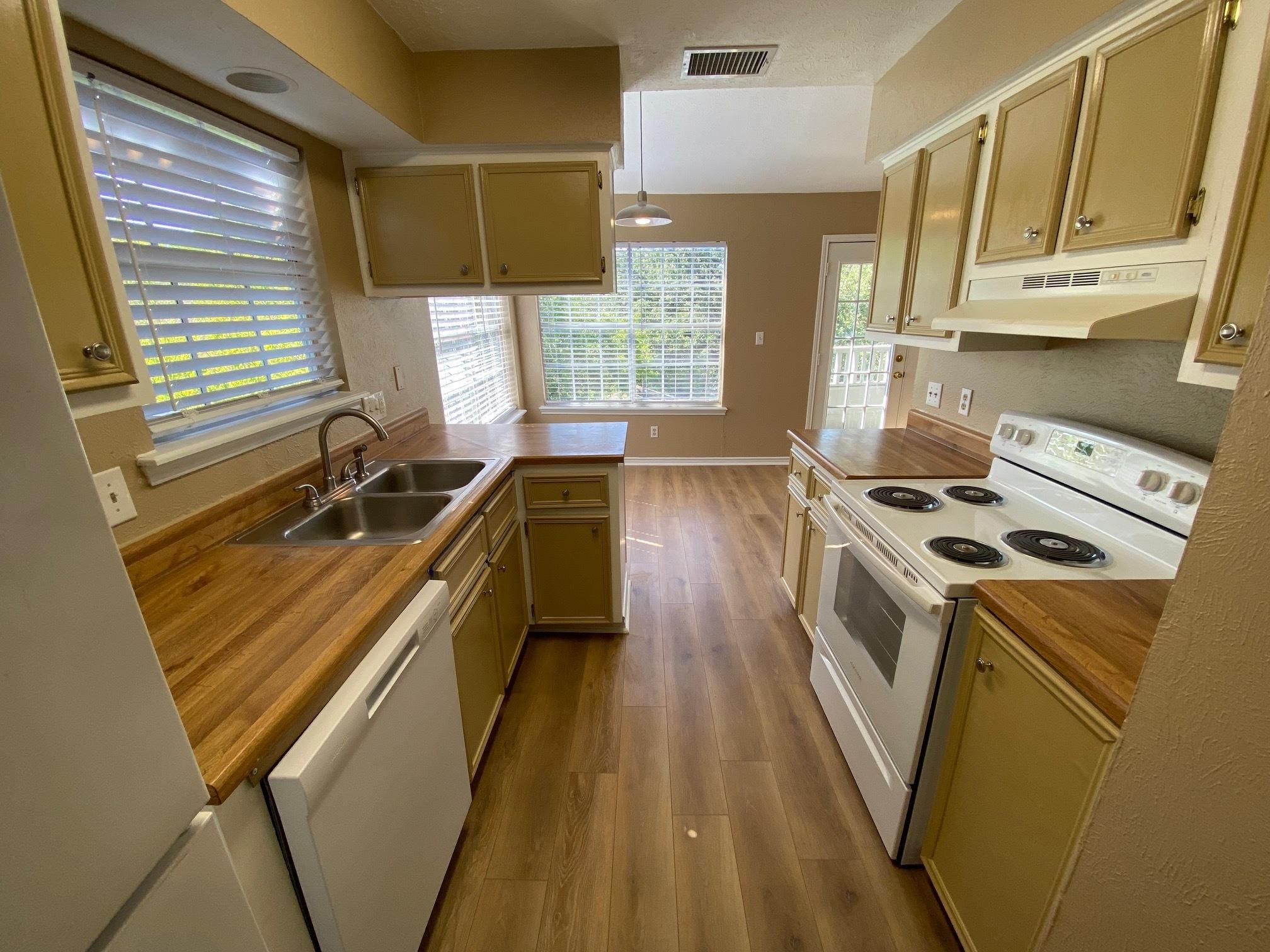 1005 N Lbj Dr # A-5, San Marcos, TX 78666