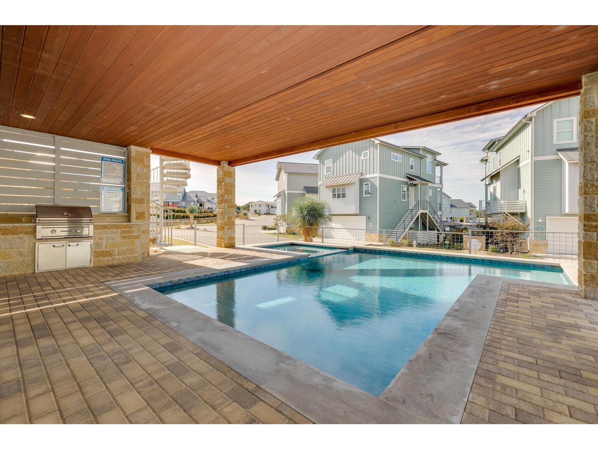 200 Archview Ln, Kingsland, TX 78639