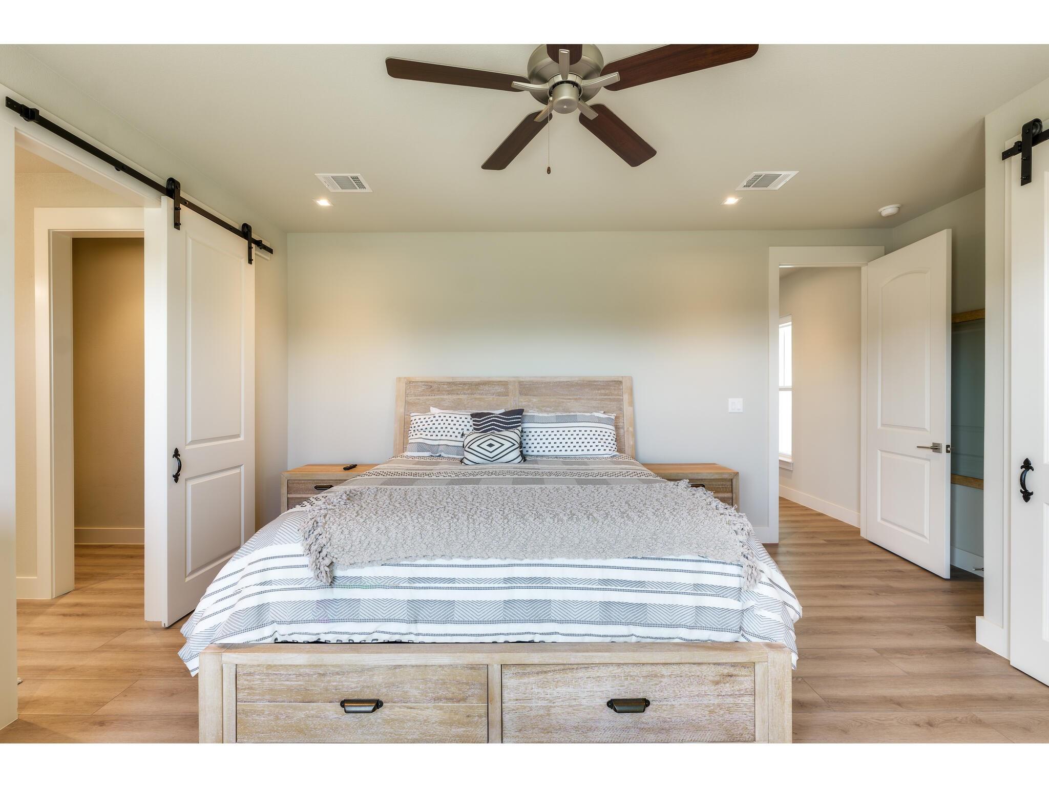 200 Archview Ln, Kingsland, TX 78639