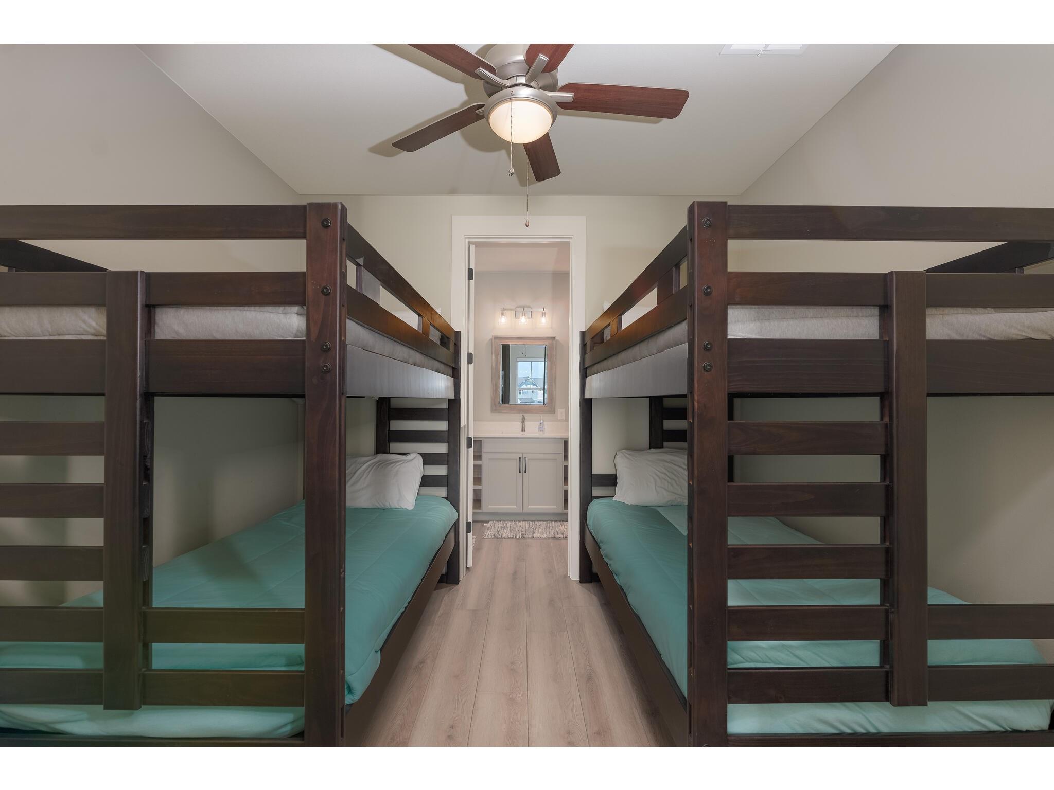 200 Archview Ln, Kingsland, TX 78639