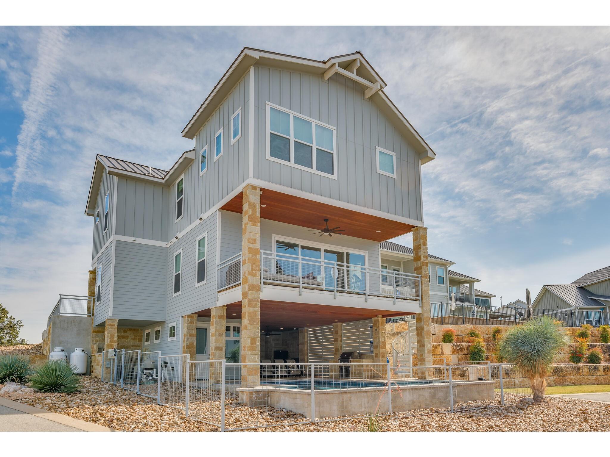 200 Archview Ln, Kingsland, TX 78639