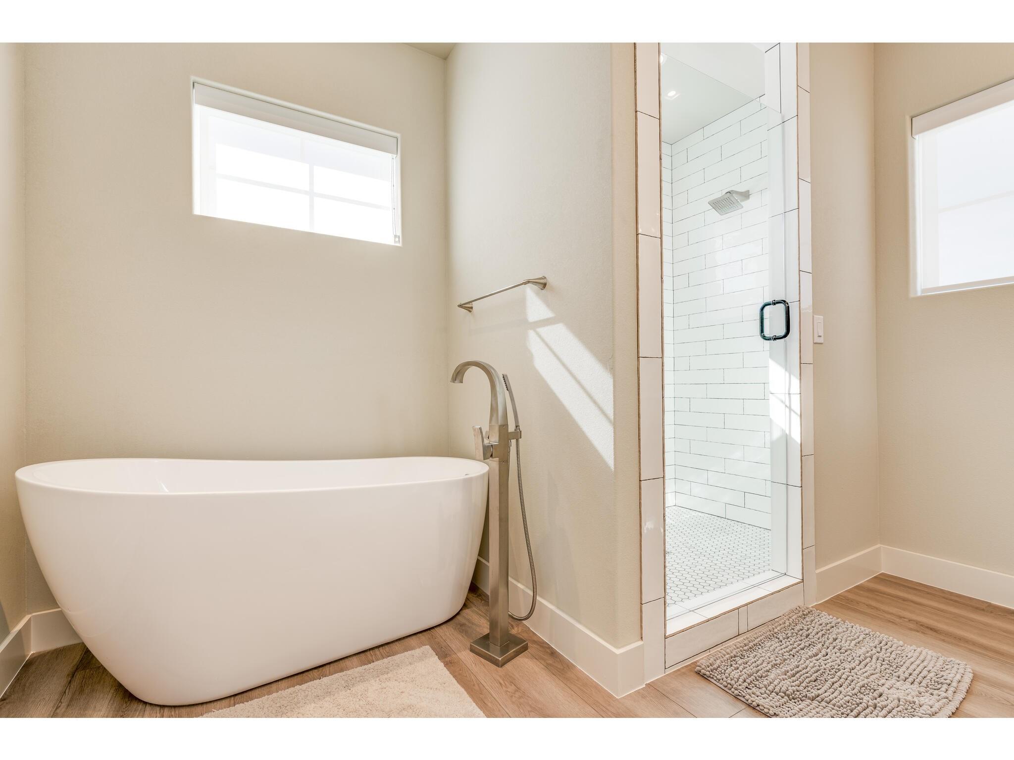 200 Archview Ln, Kingsland, TX 78639