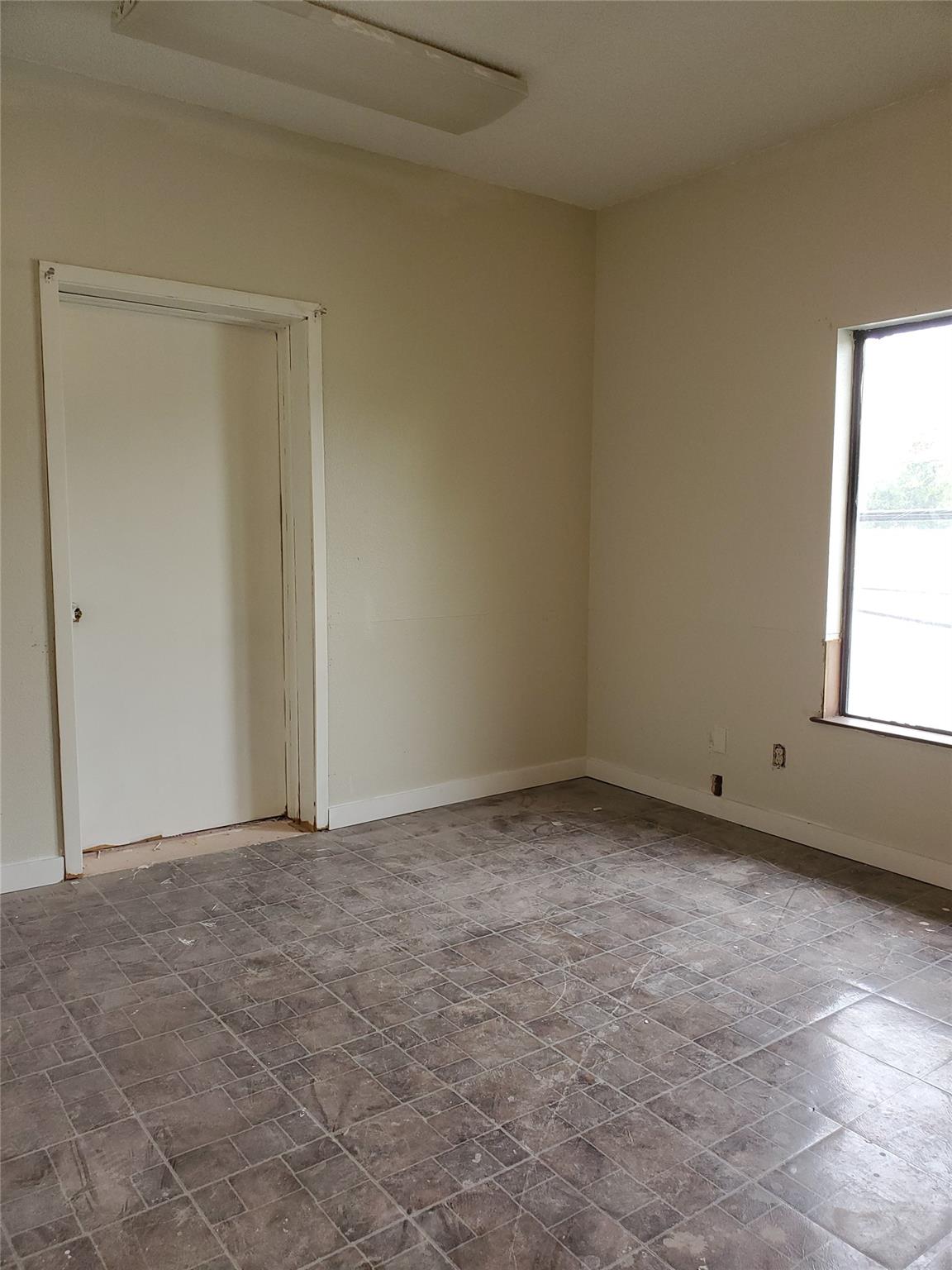 611 Carpenter Ave # 105, Austin, TX 78753