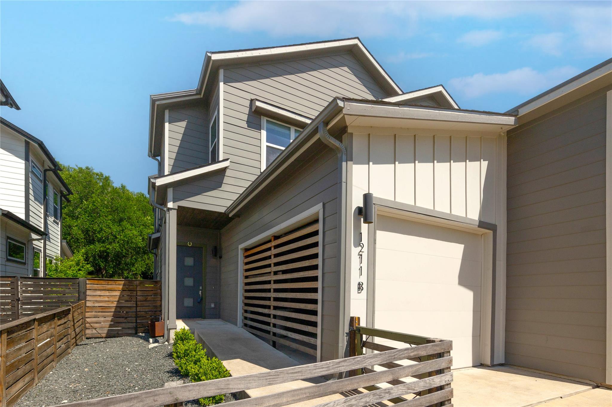 1211 Cometa St # B, Austin, TX 78721
