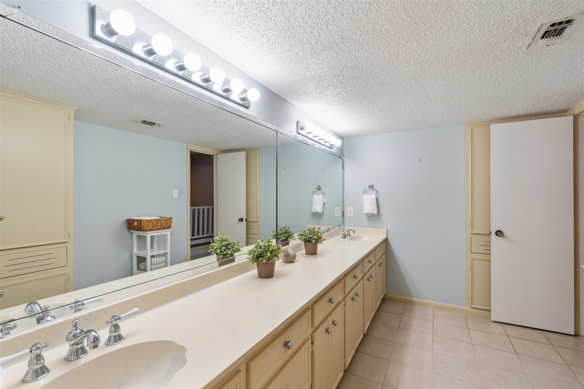 7158 Chimney Cors # 7204, Austin, TX 78731