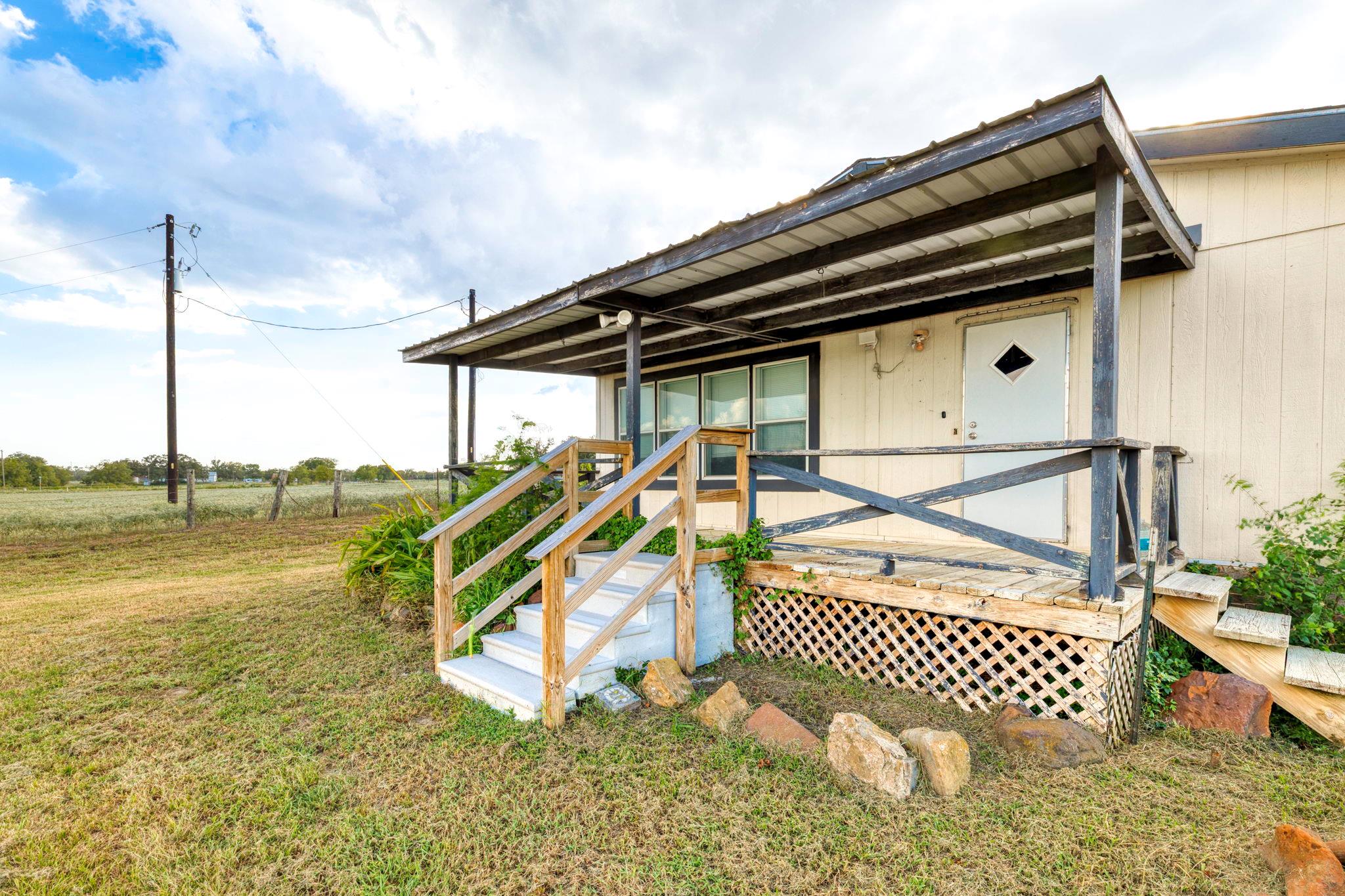 14858 Fm 1322, Luling, TX 78648
