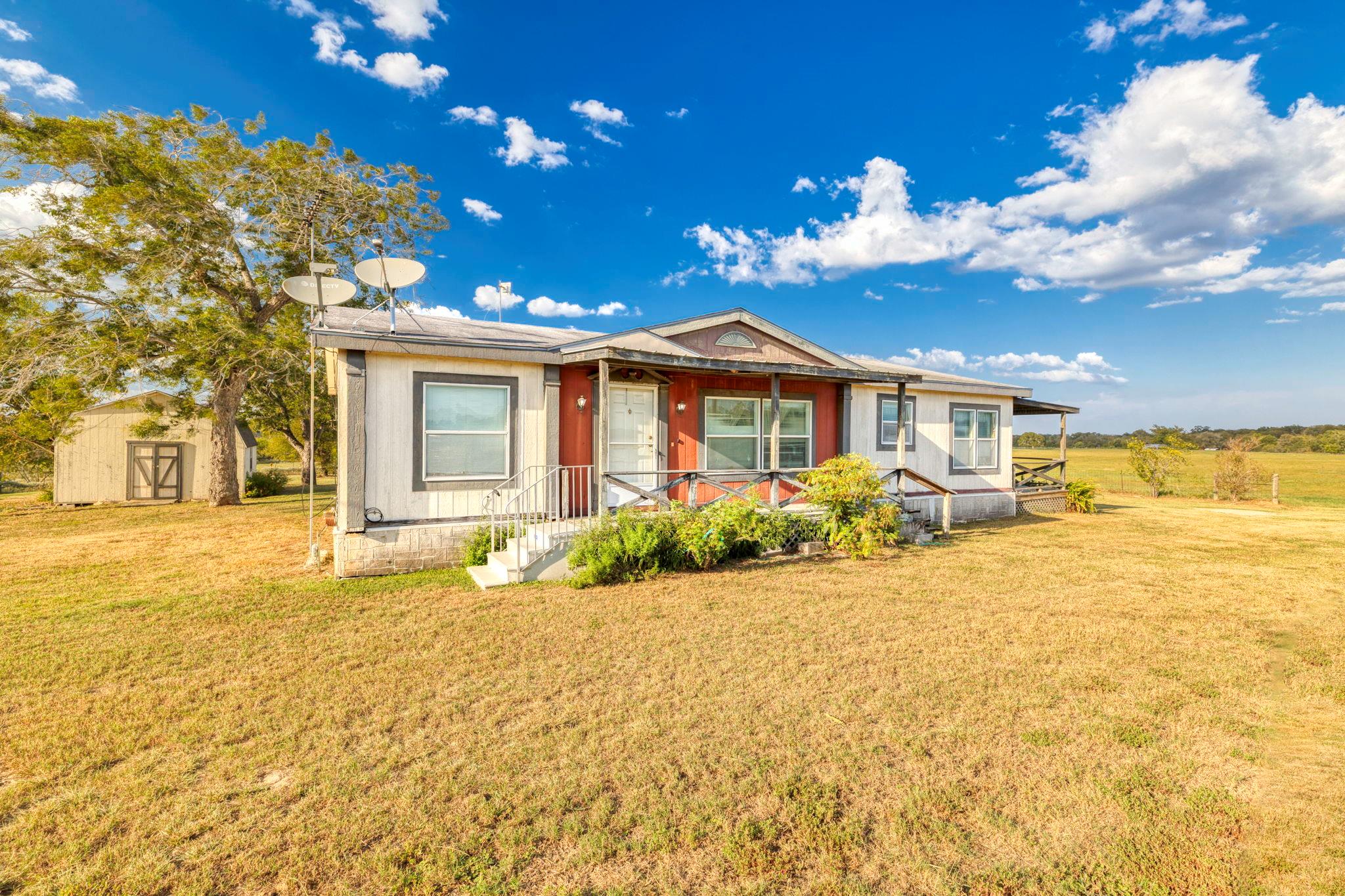 14858 Fm 1322, Luling, TX 78648