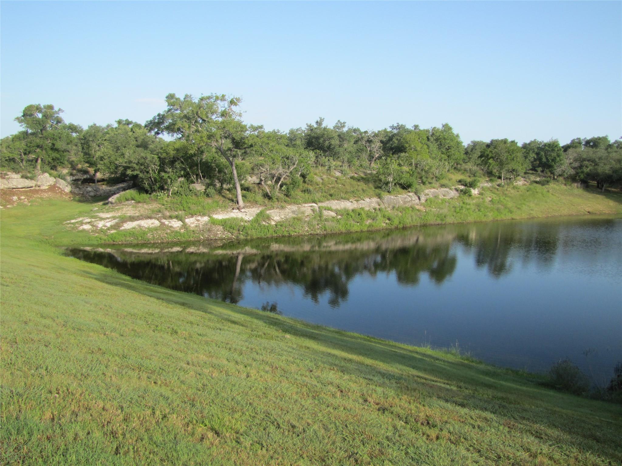 525 Packer Ln, Wimberley, TX 78676