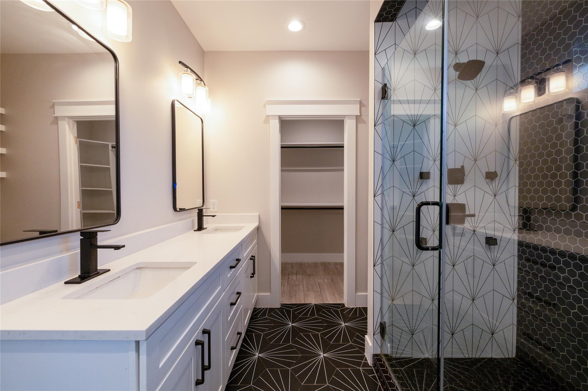 20703 Bonanza St, Lago Vista, TX 78645