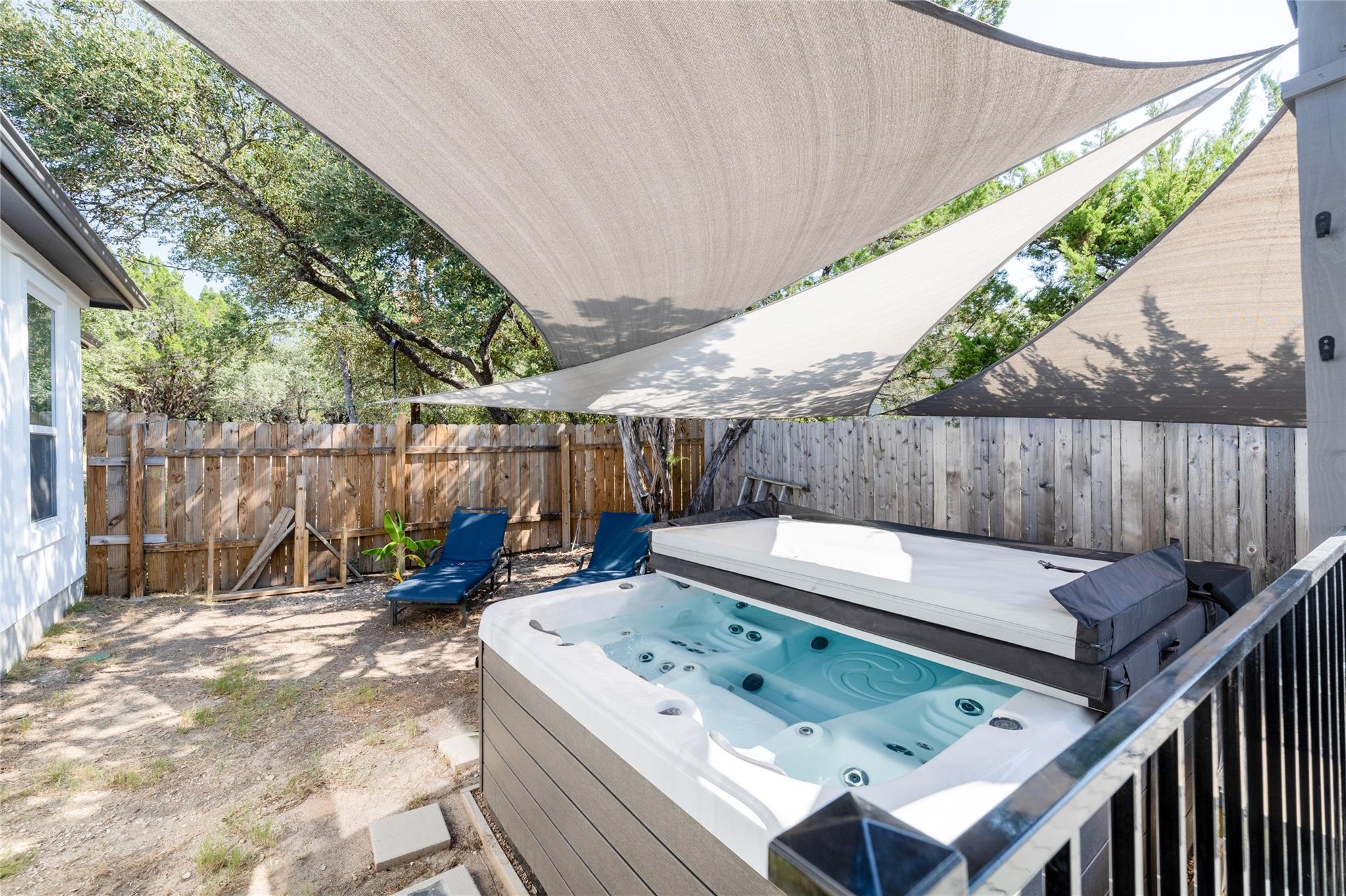 20703 Bonanza St, Lago Vista, TX 78645