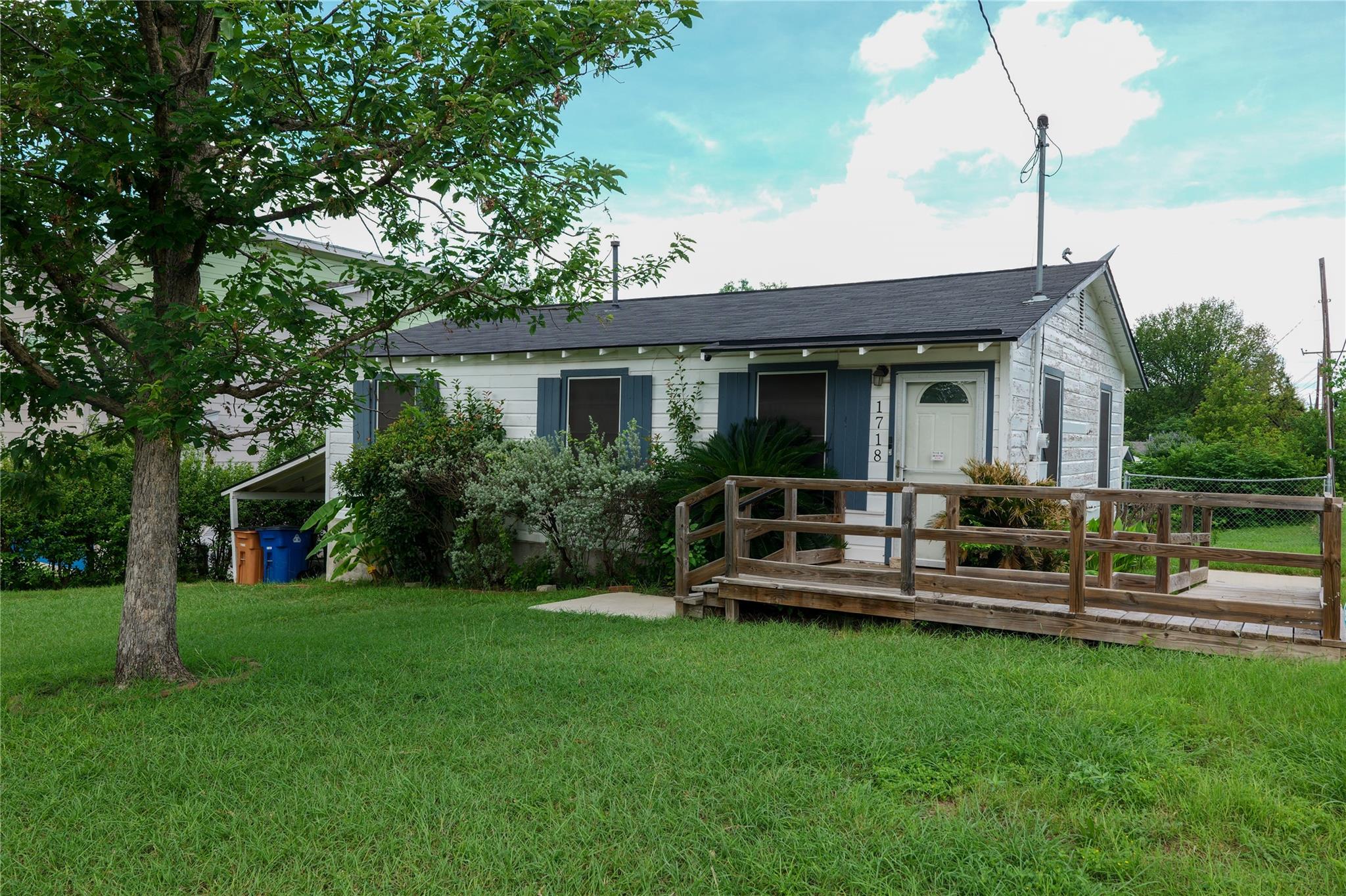1718 Adina St, Austin, TX 78721