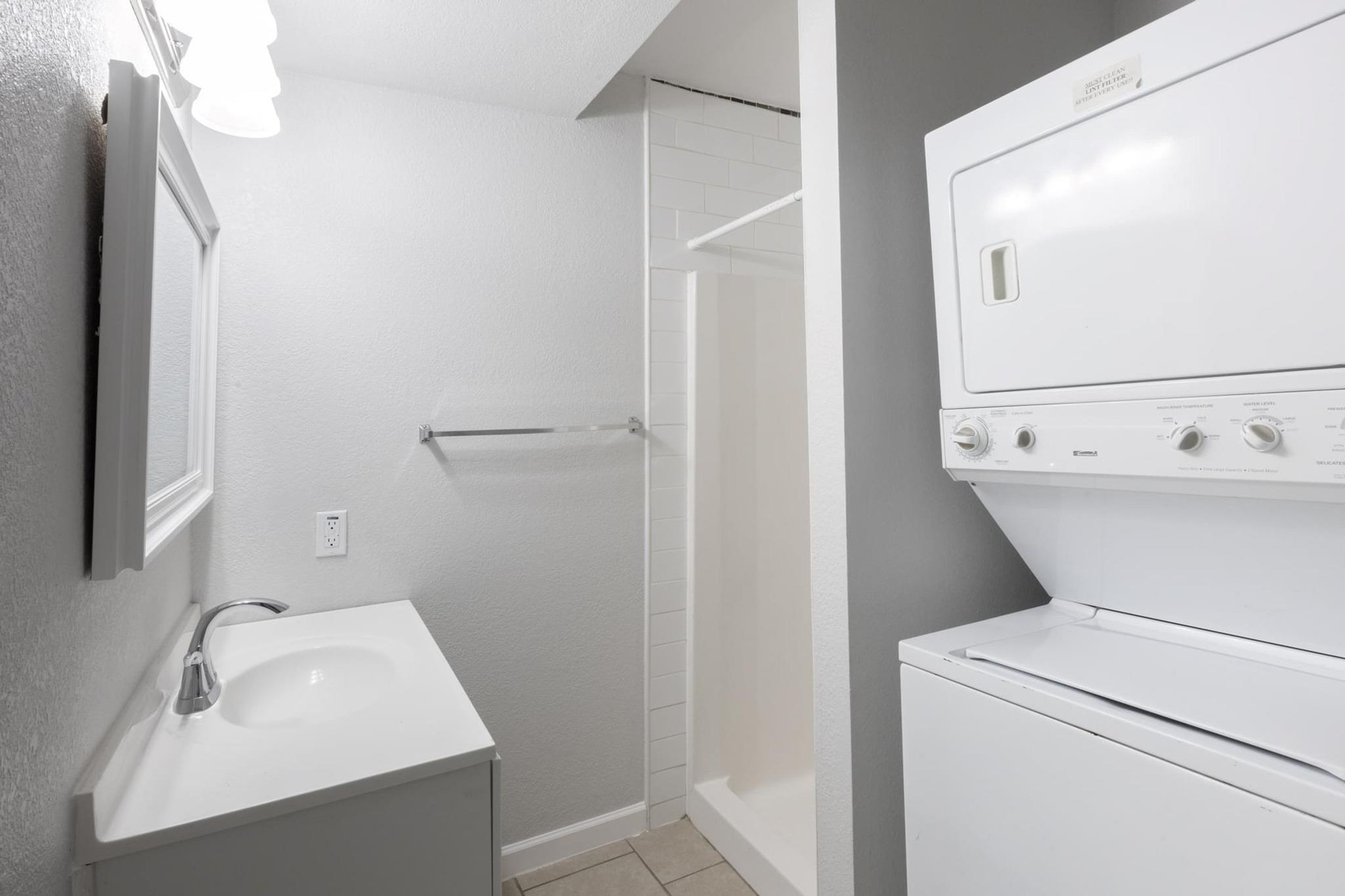 1445 Hillview Ave, New Braunfels, TX 78130
