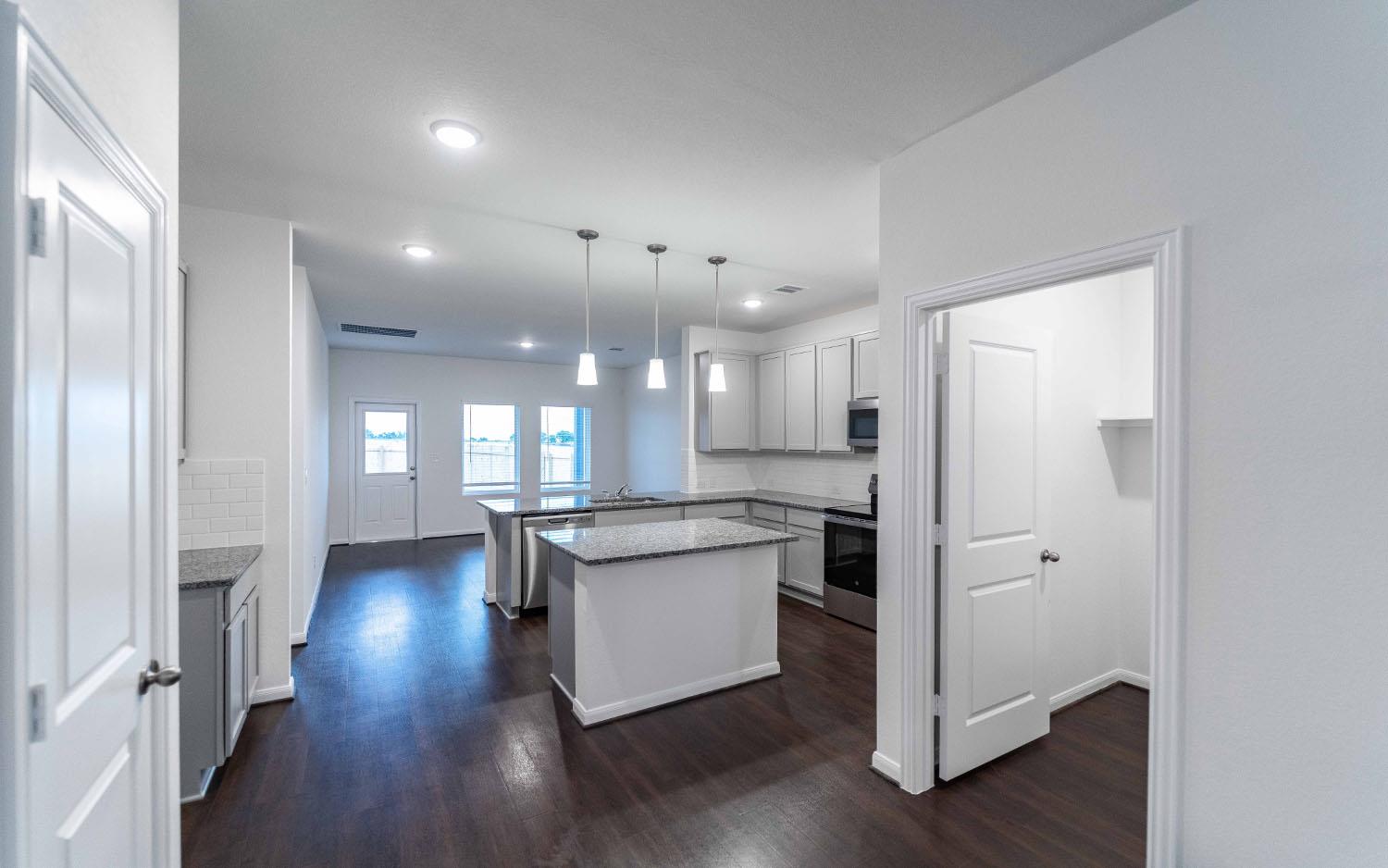 313 Blue Steel Rd, Jarrell, TX 76537