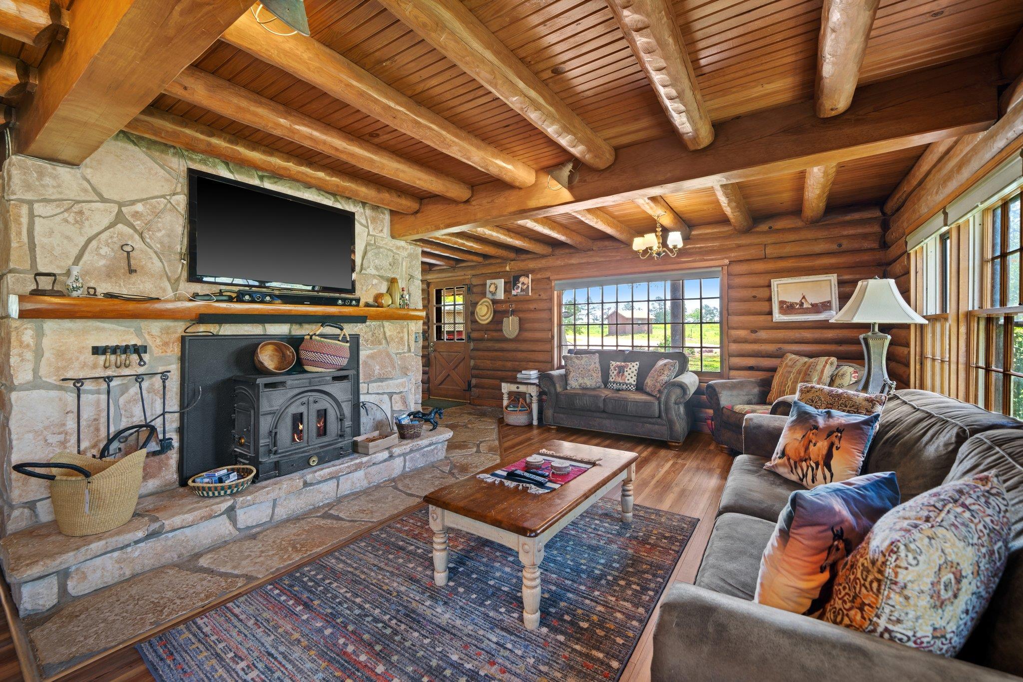 283 Hallford, Fredericksburg, TX 78624