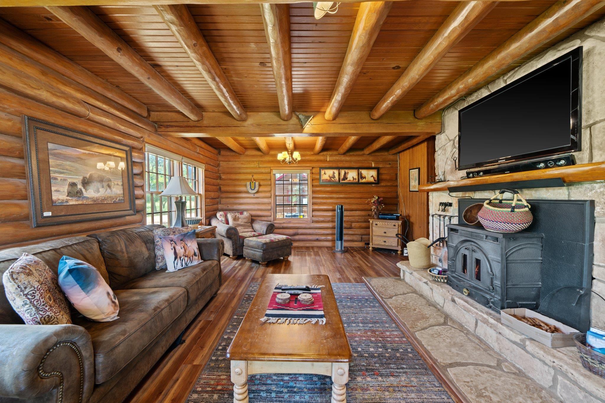 283 Hallford, Fredericksburg, TX 78624