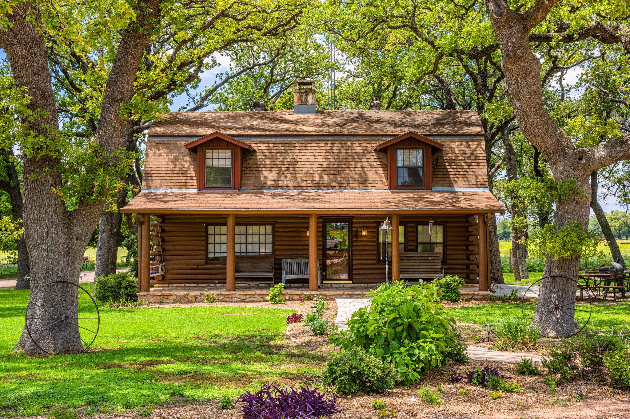 283 Hallford, Fredericksburg, TX 78624