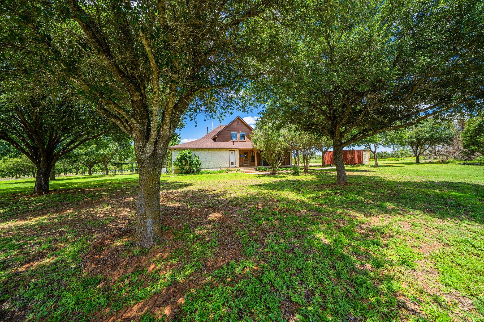 283 Hallford, Fredericksburg, TX 78624
