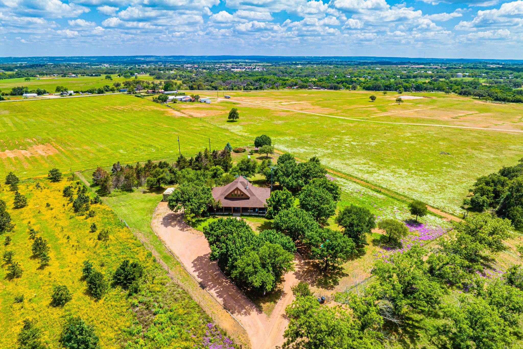 283 Hallford, Fredericksburg, TX 78624