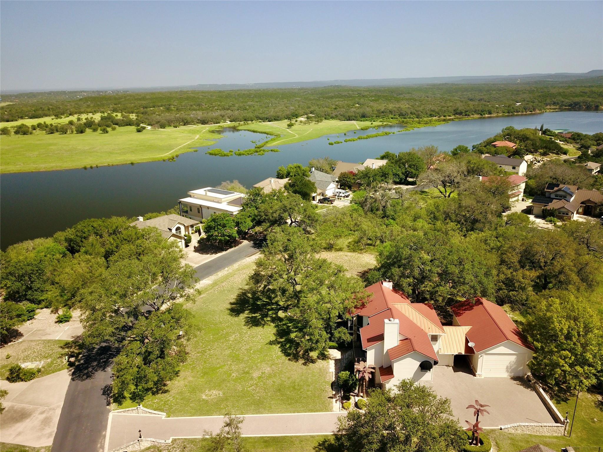 333 Quail Run Ct, Spicewood, TX 78669