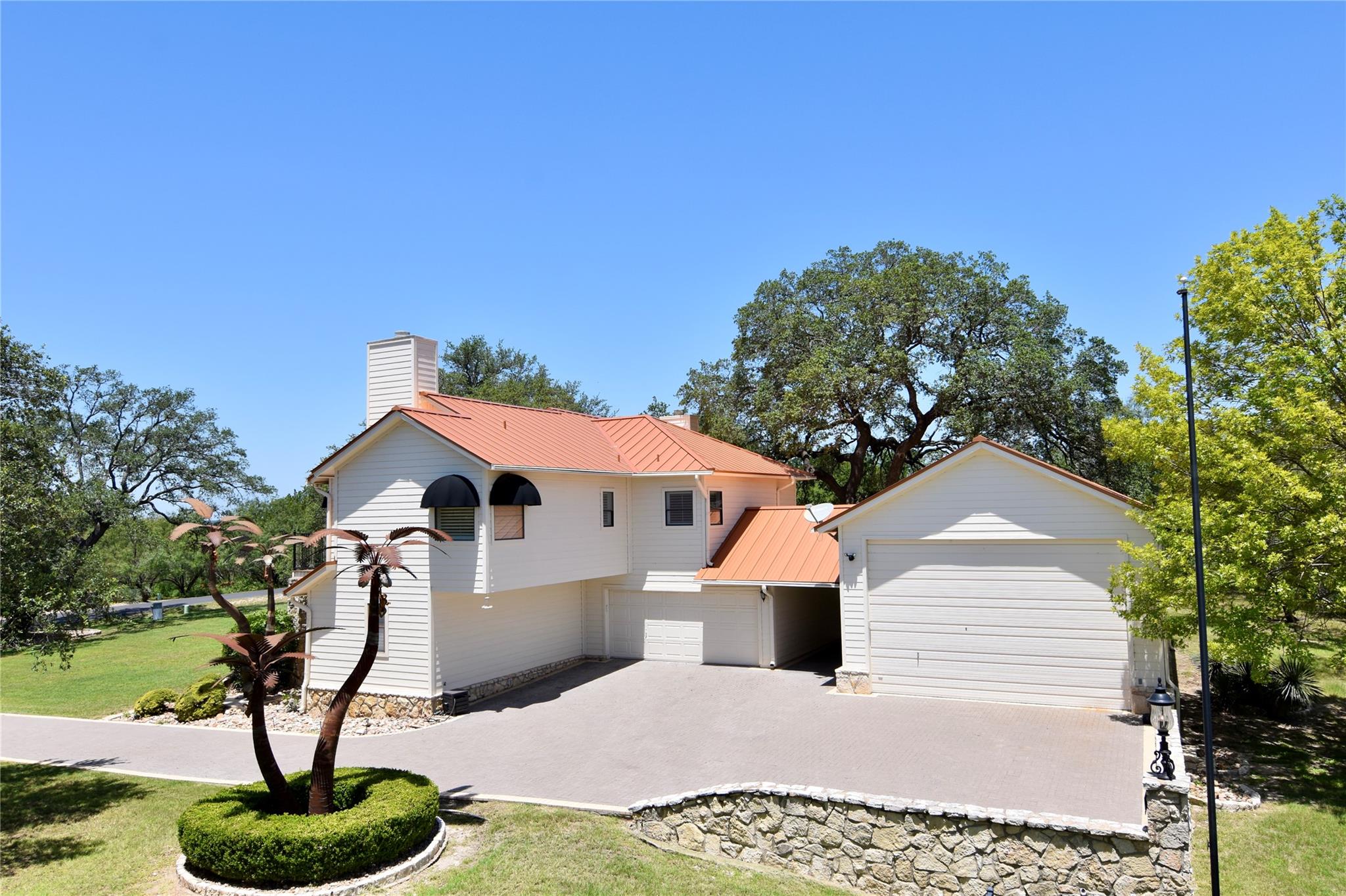 333 Quail Run Ct, Spicewood, TX 78669