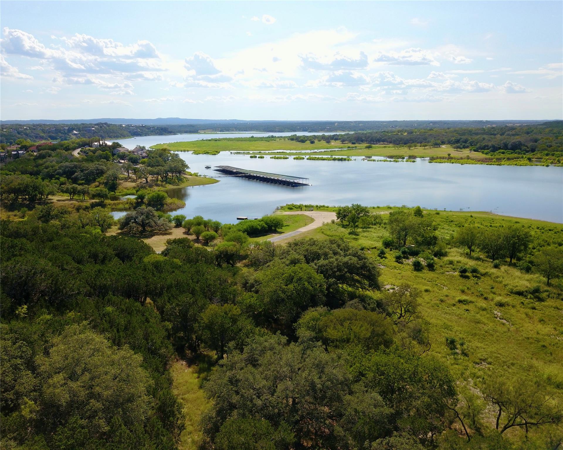 333 Quail Run Ct, Spicewood, TX 78669