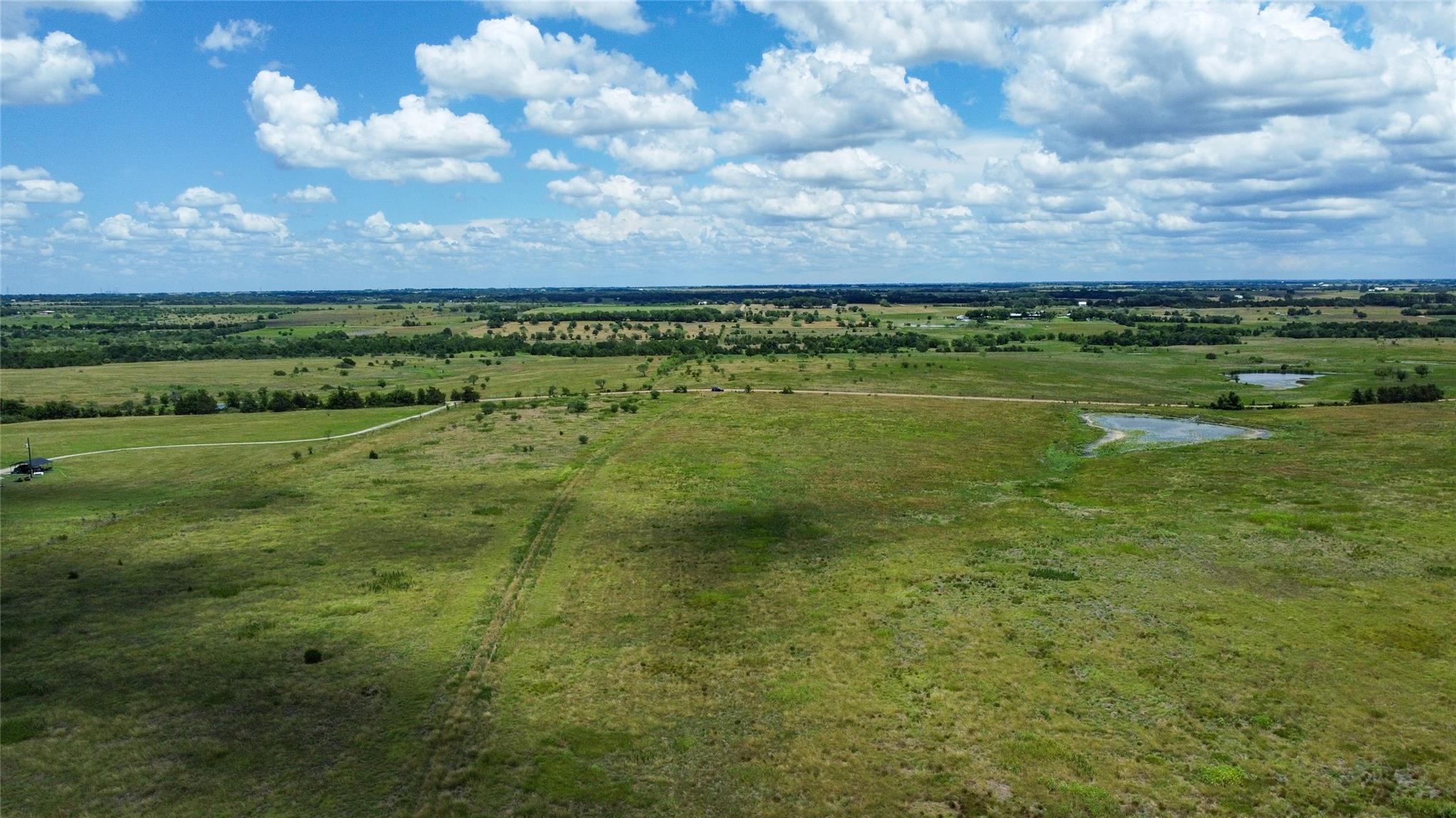 1571 Schulze Rd, Schulenburg, TX 78956