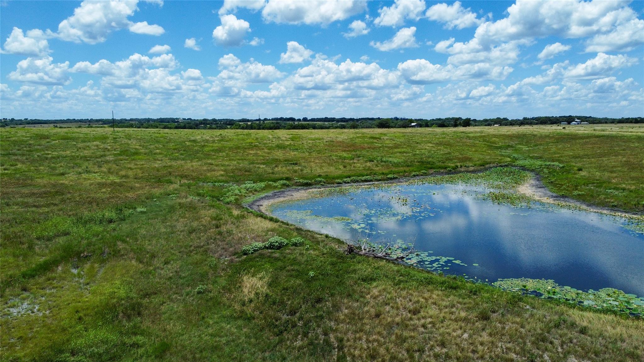 1571 Schulze Rd, Schulenburg, TX 78956