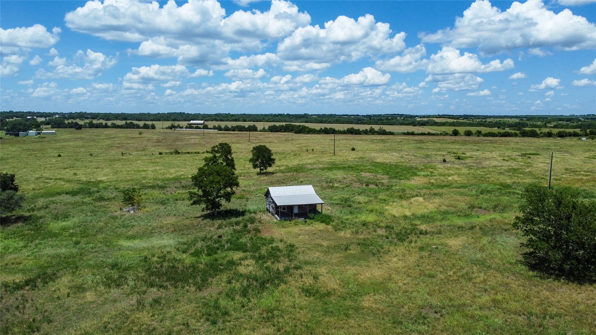 1571 Schulze Rd, Schulenburg, TX 78956