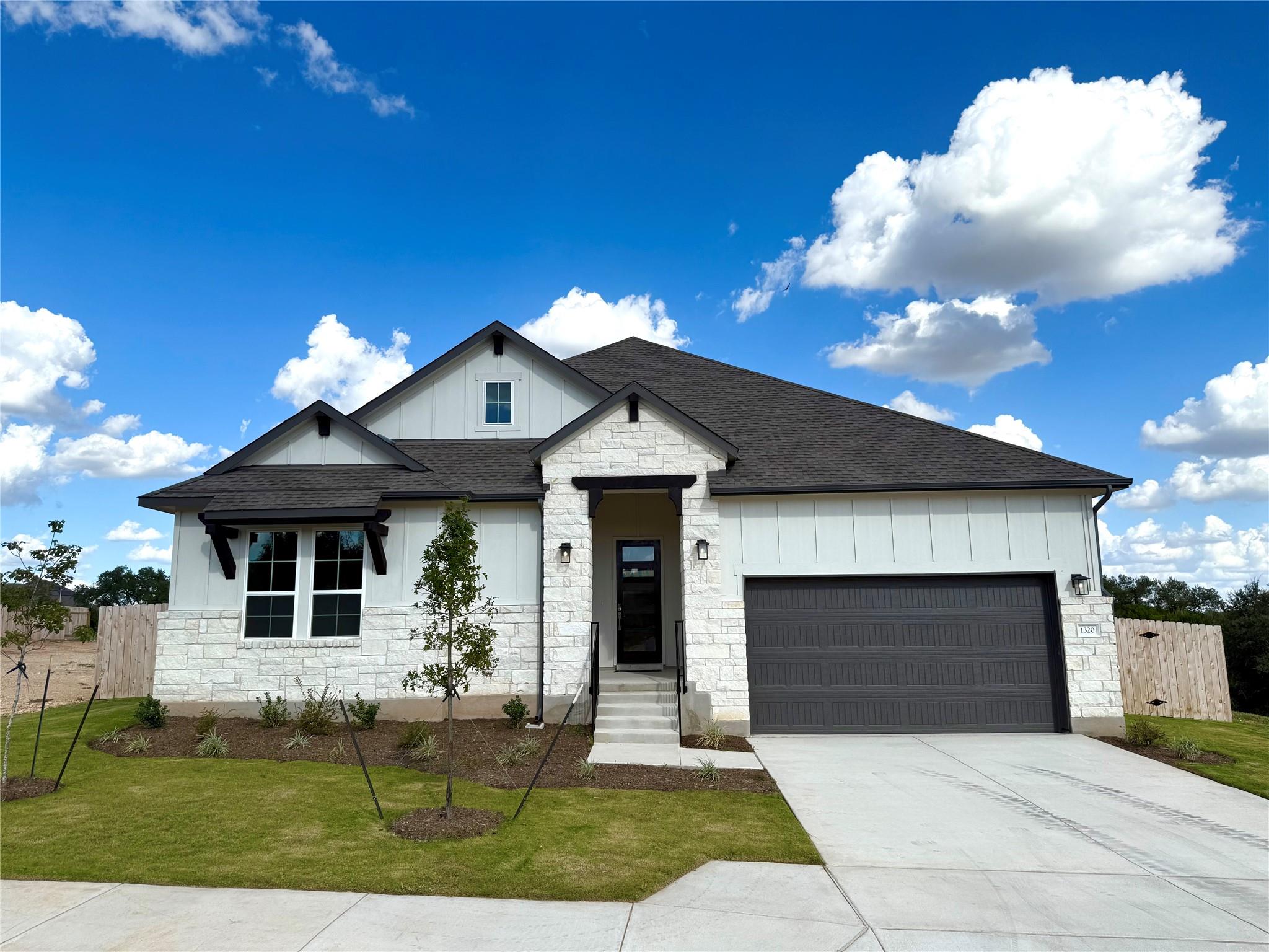 1320 Shelby Ln, Georgetown, TX 78628