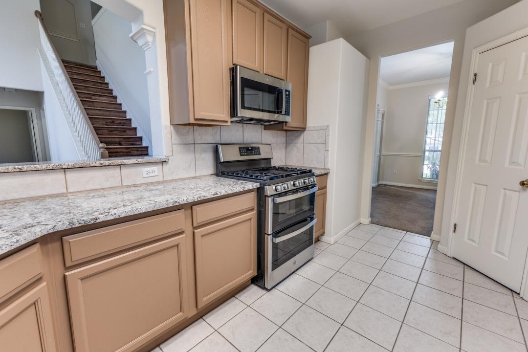 712 Runners Rdg, Pflugerville, TX 78660