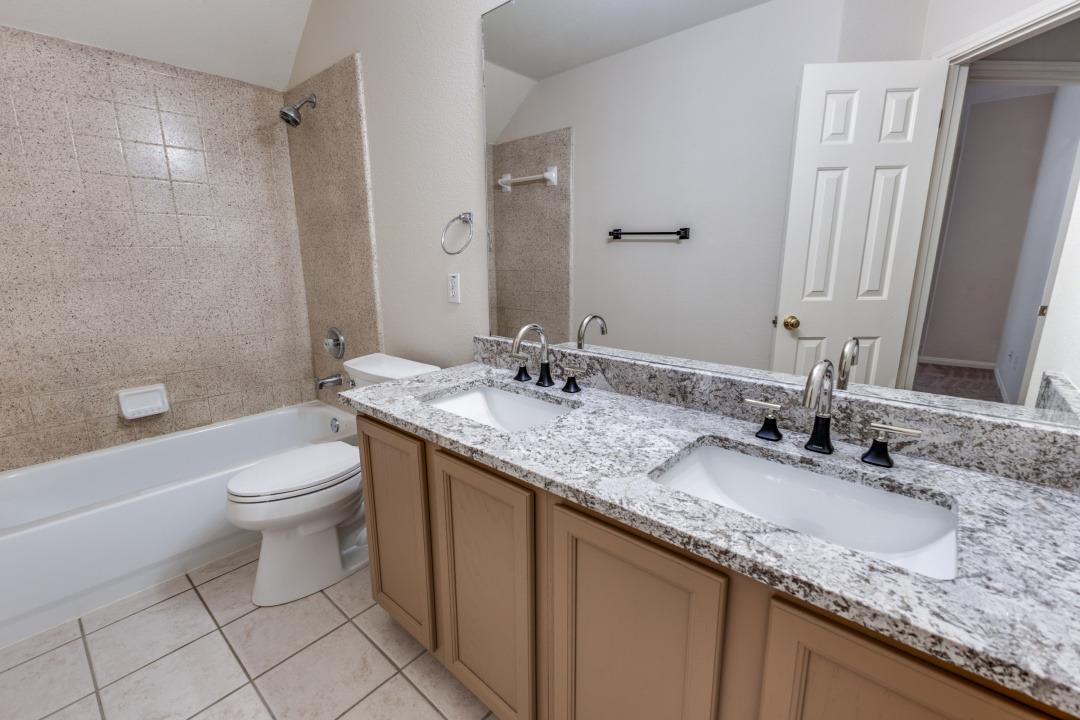 712 Runners Rdg, Pflugerville, TX 78660