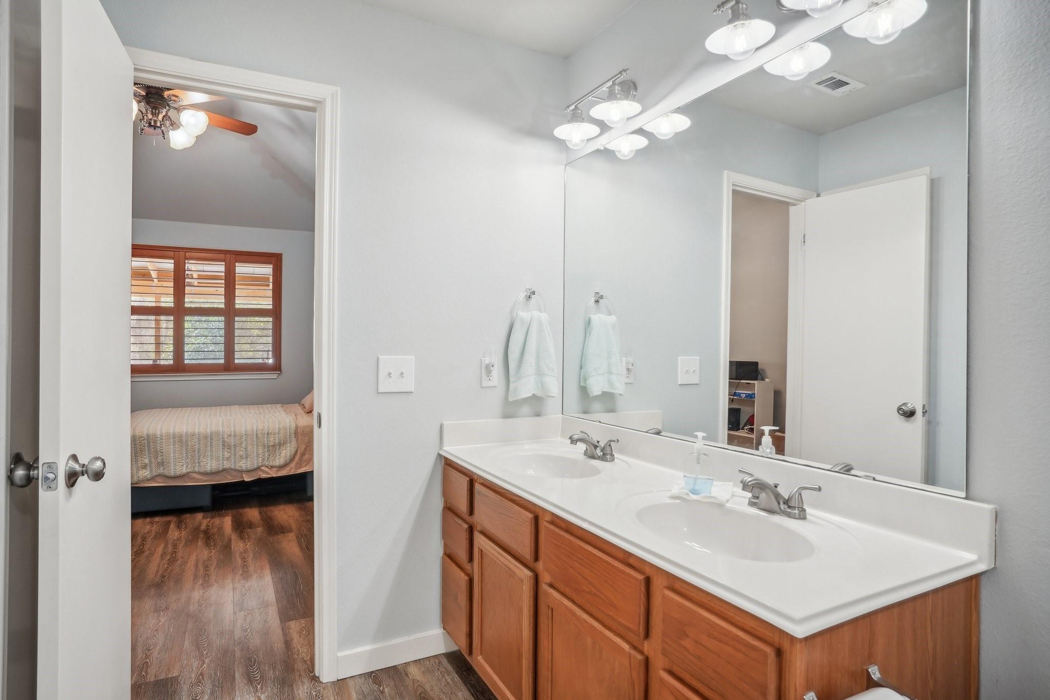 610 Tobin Dr, Buda, TX 78610