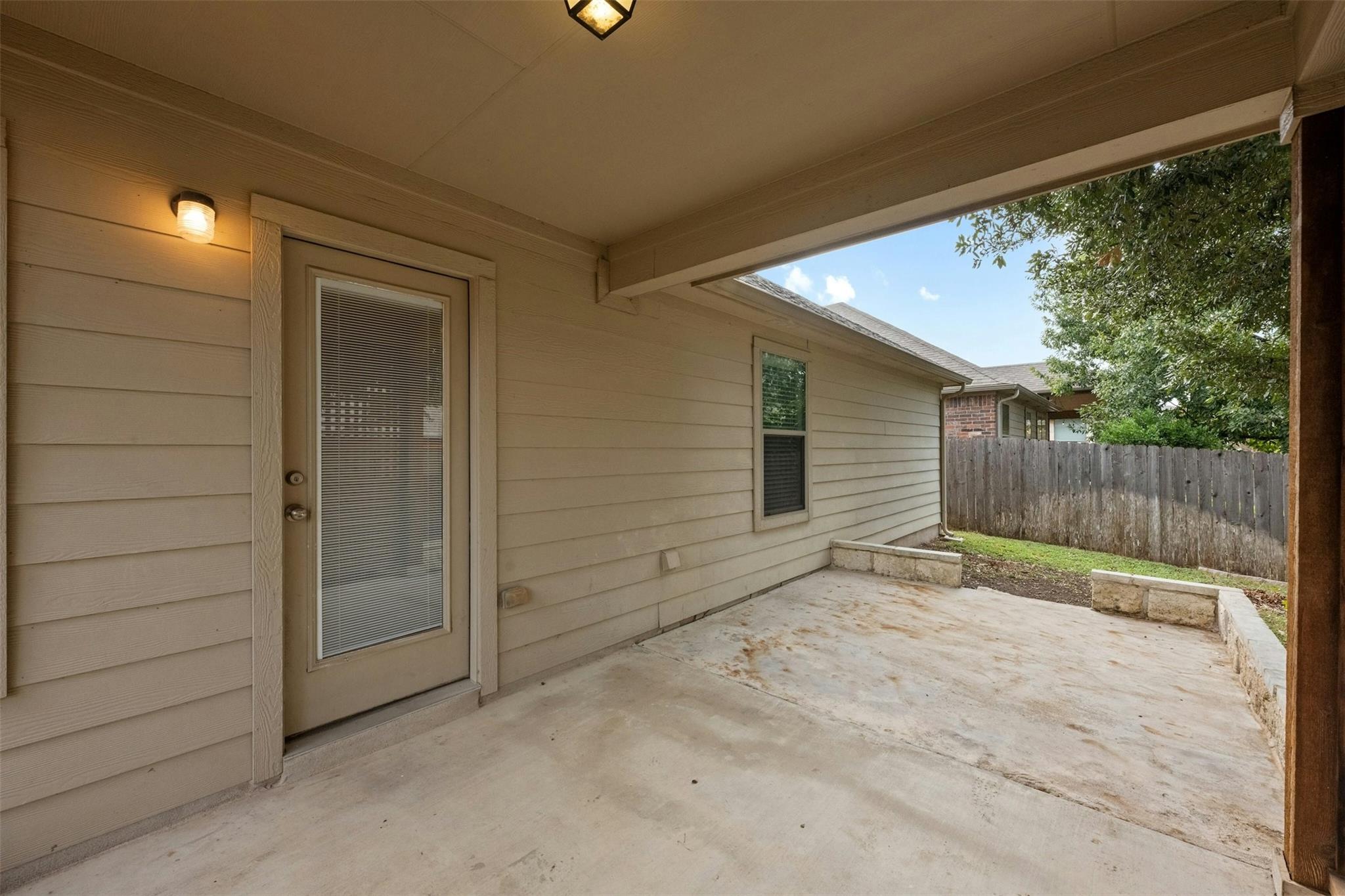 177 Rosemary Holw, Buda, TX 78610