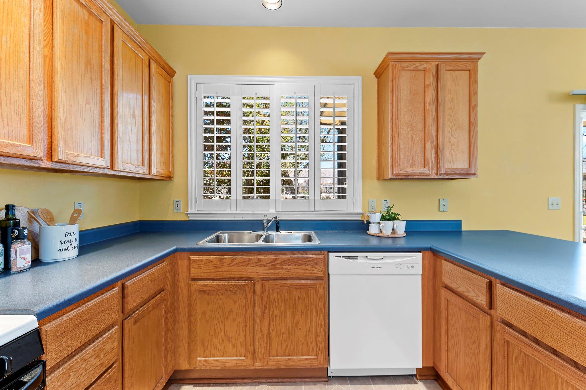505 Texas Dr, Georgetown, TX 78633