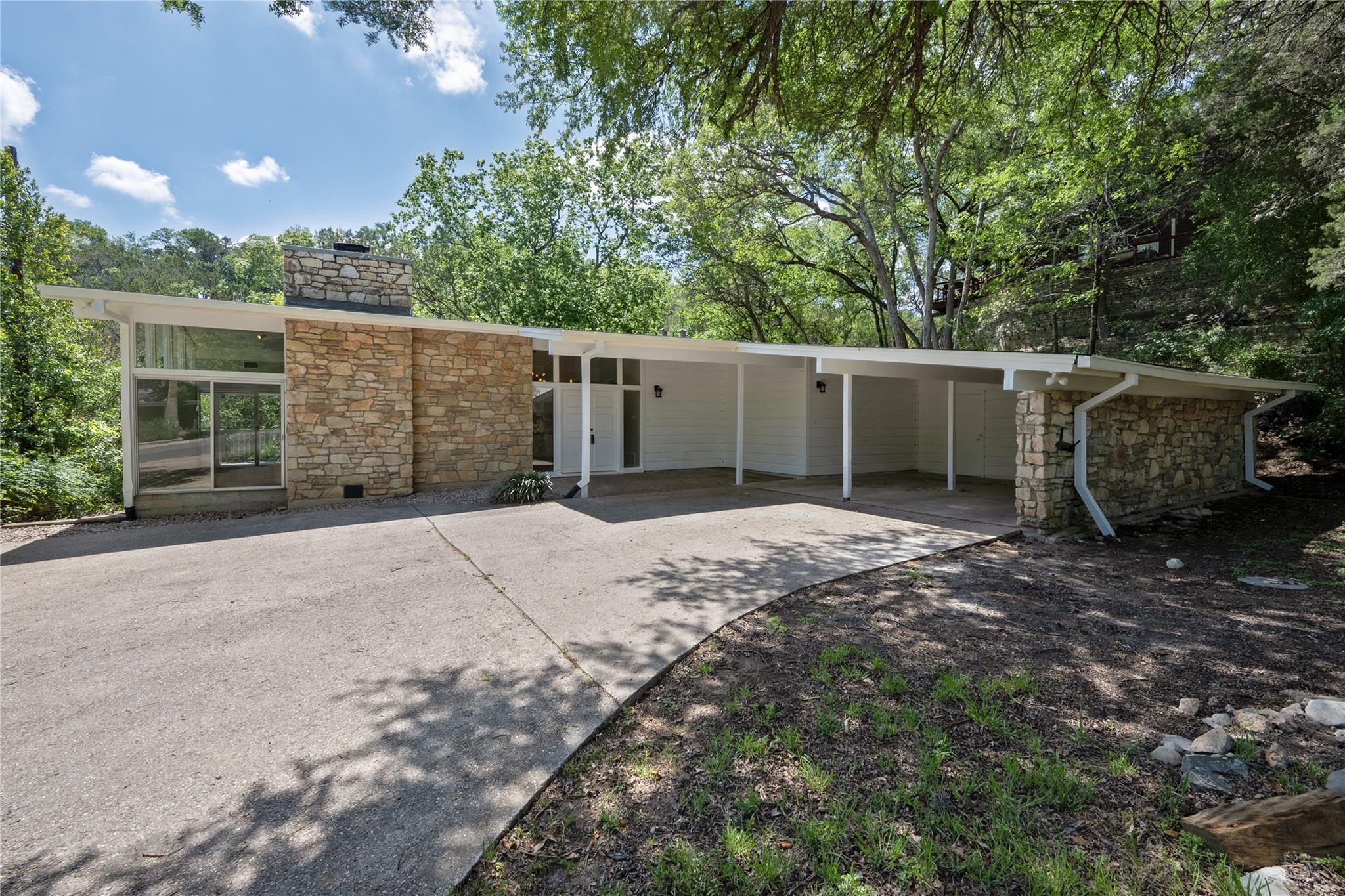 7 Hull Circle Dr, Austin, TX 78746