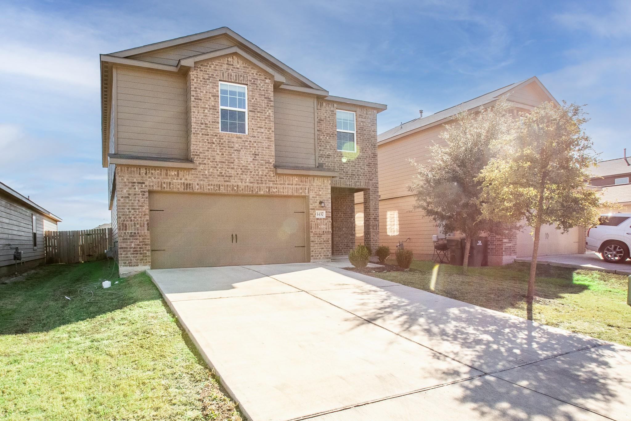 1437 Amy Dr, Kyle, TX 78640