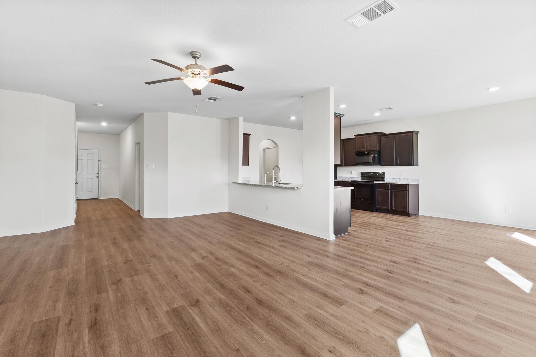 1437 Amy Dr, Kyle, TX 78640