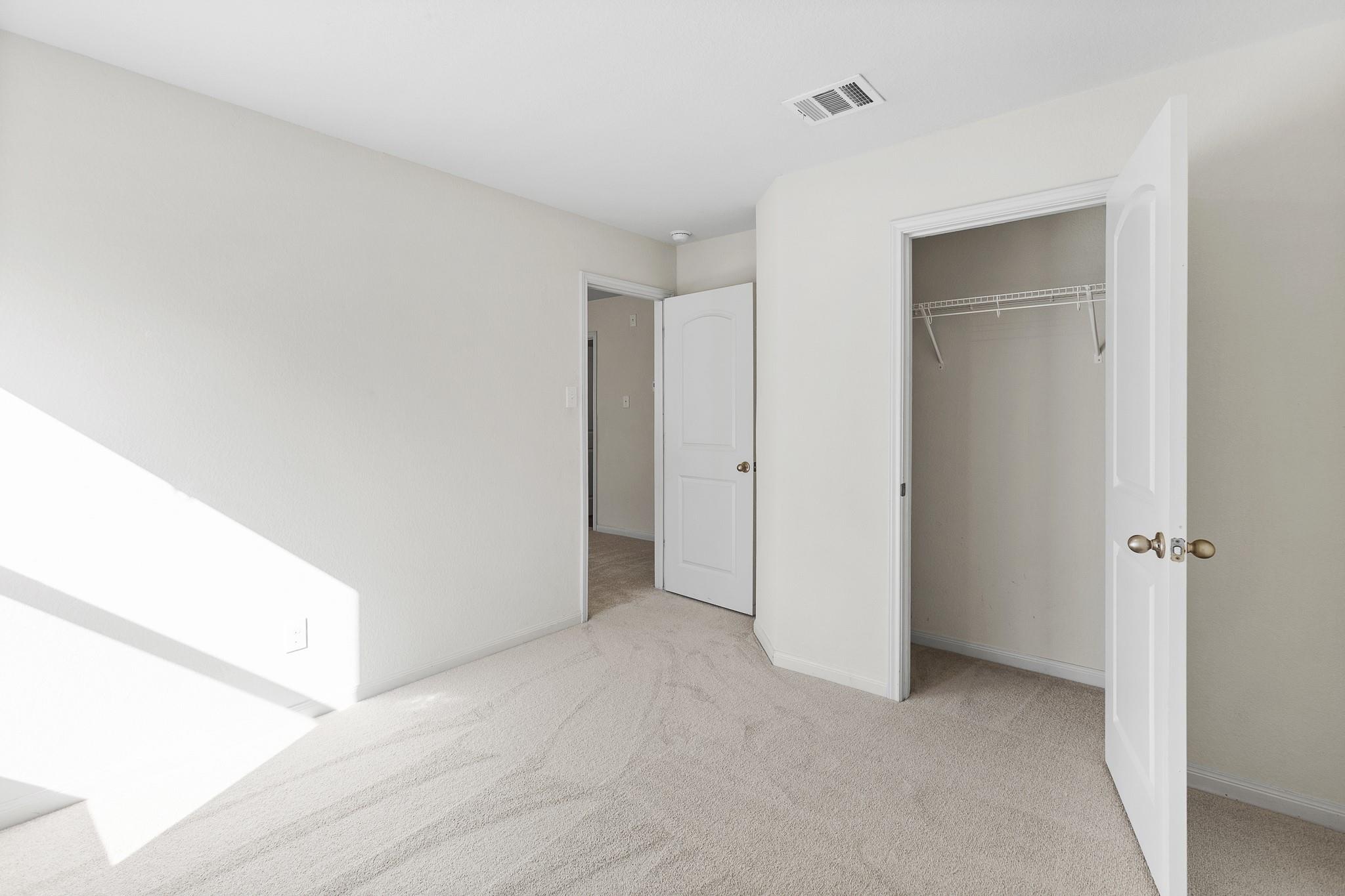 1437 Amy Dr, Kyle, TX 78640