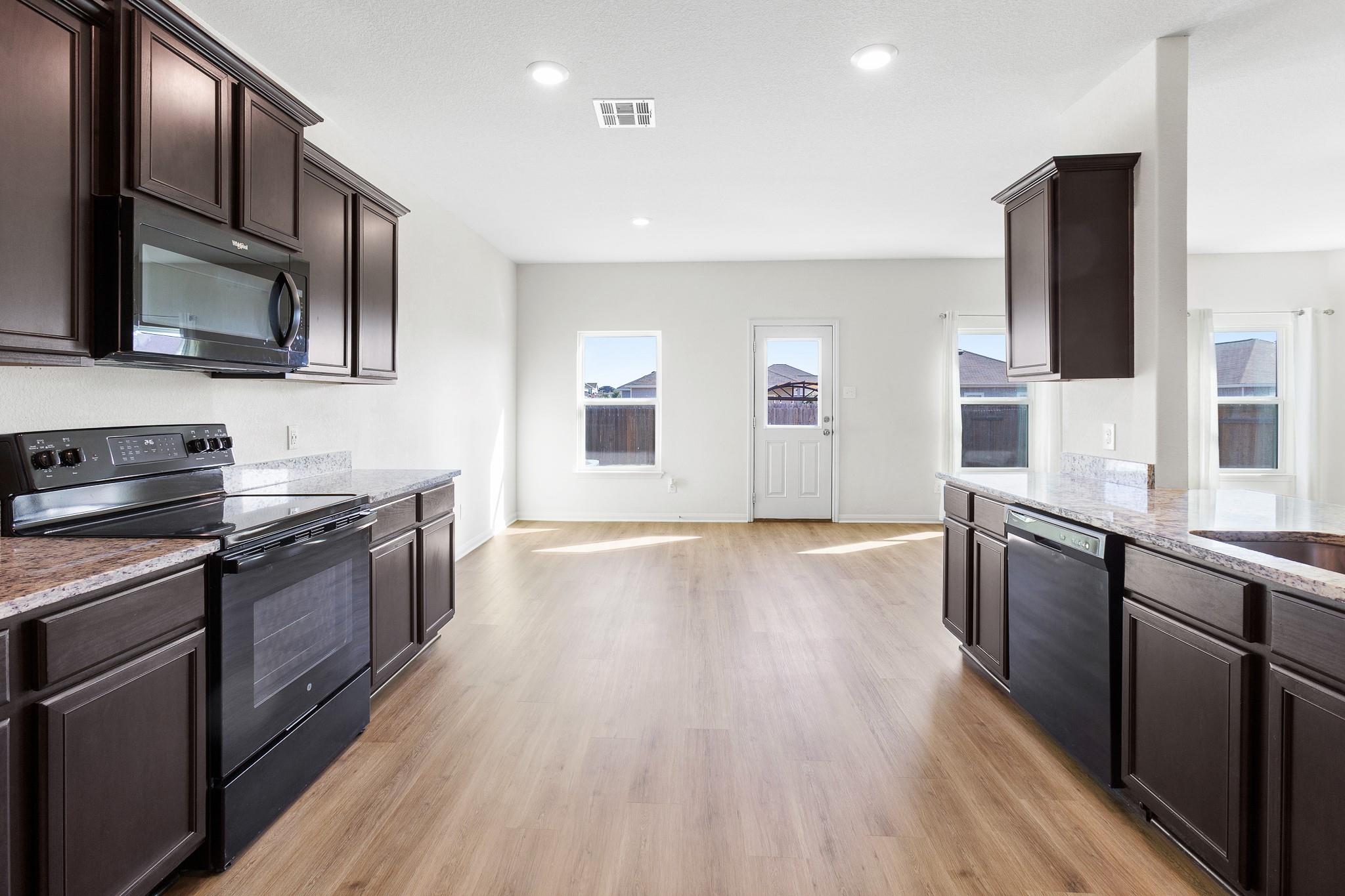 1437 Amy Dr, Kyle, TX 78640