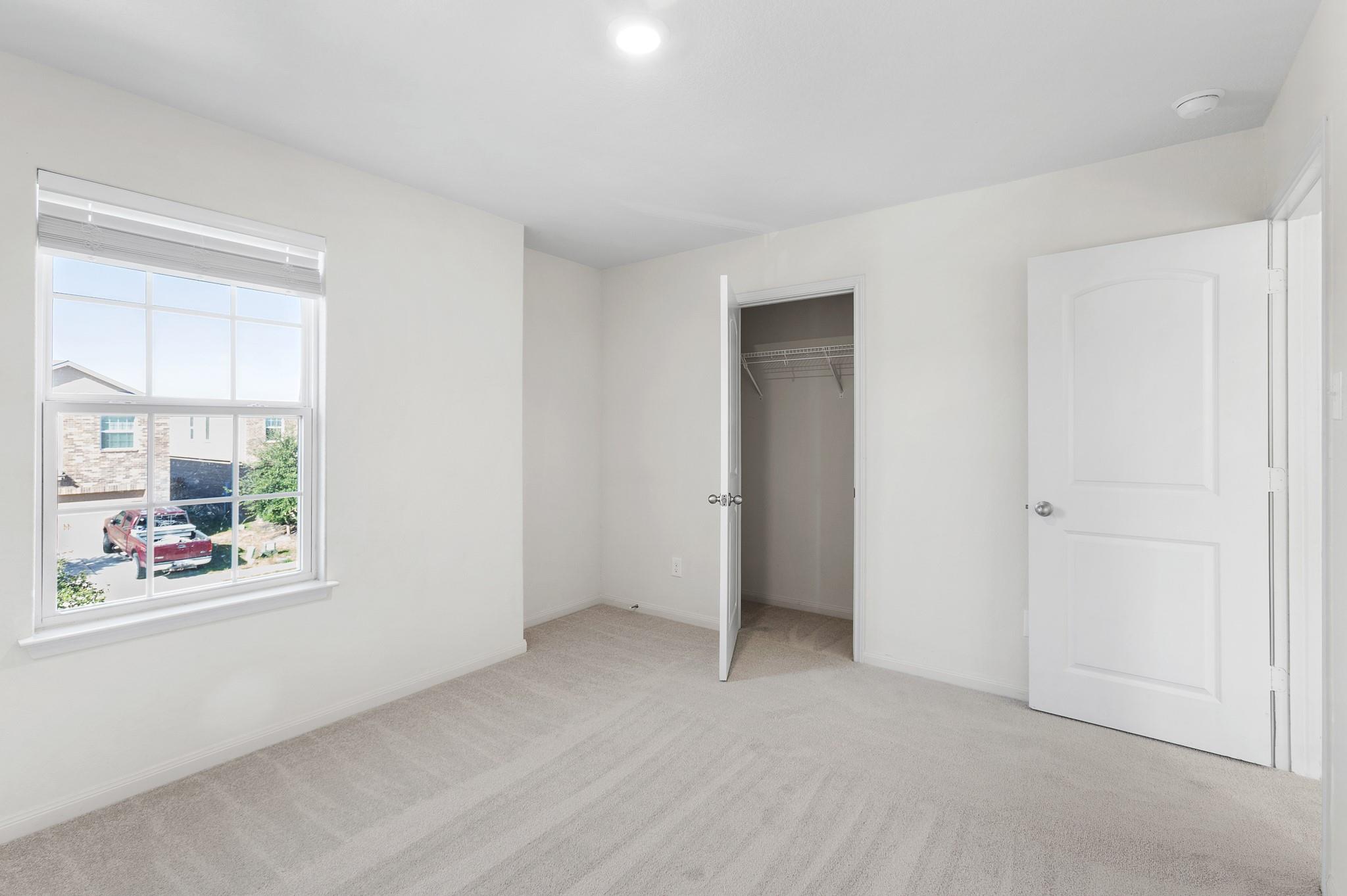 1437 Amy Dr, Kyle, TX 78640