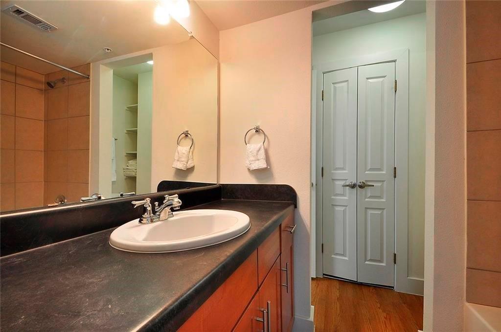 711 W 32nd St # 128, Austin, TX 78705