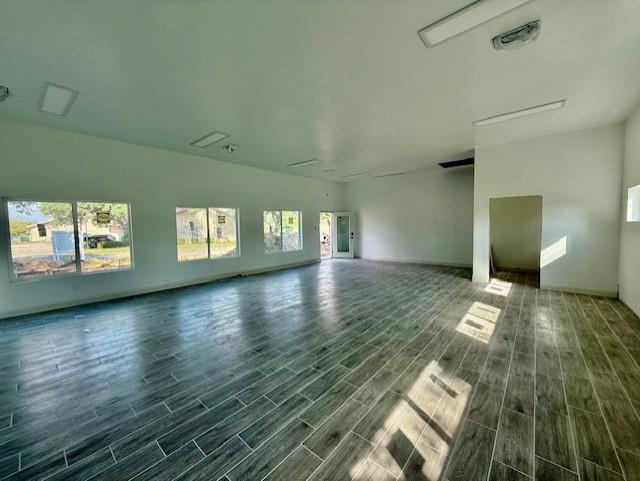 100 Paula Ln, Taylor, TX 76574