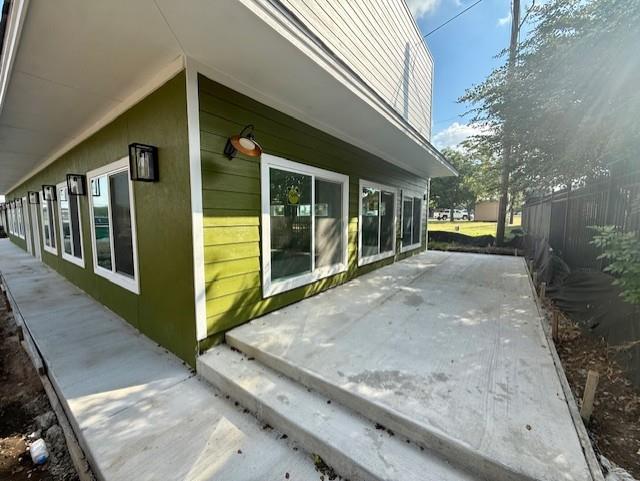 100 Paula Ln, Taylor, TX 76574