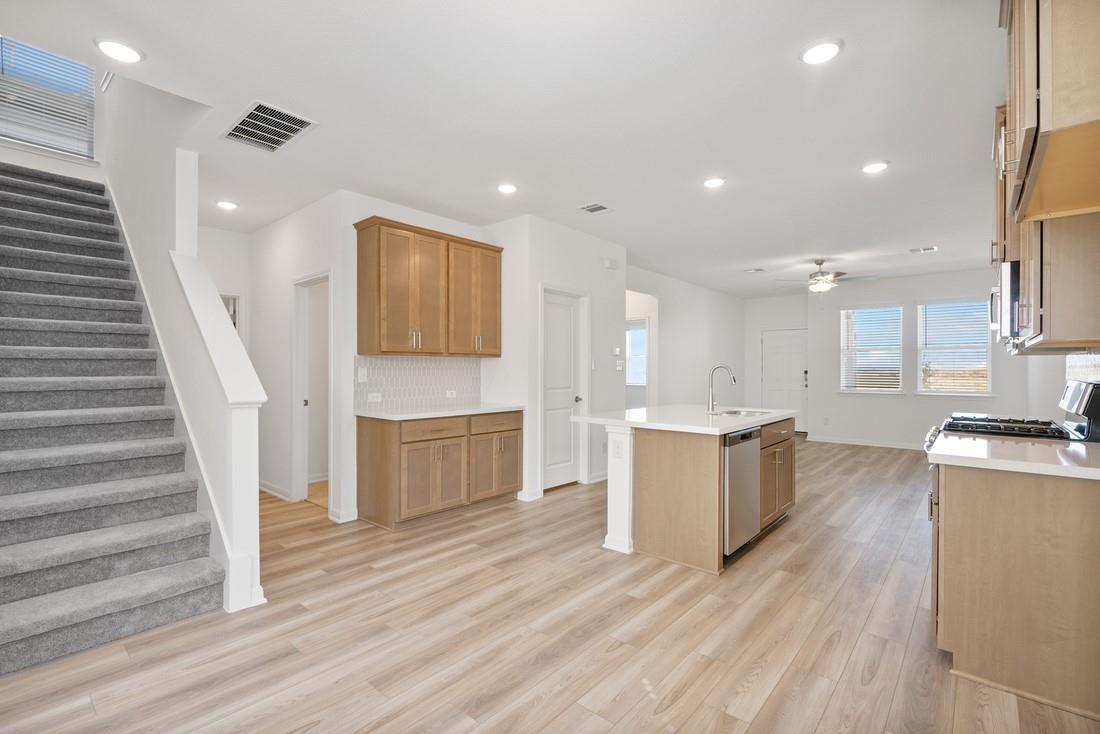 3006 Vanderscile Rd, Hutto, TX 78634