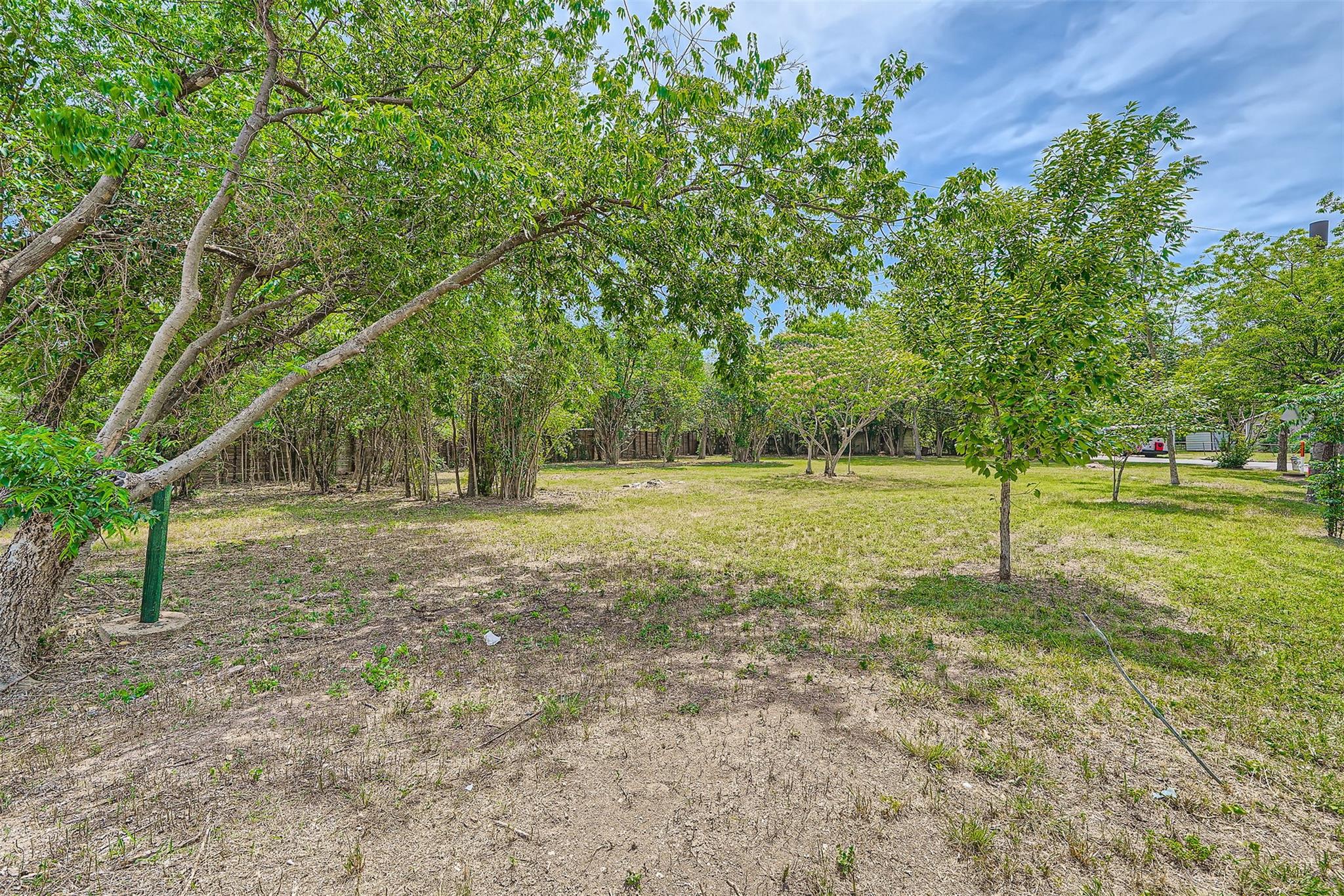 401 Oak Plz, Austin, TX 78753