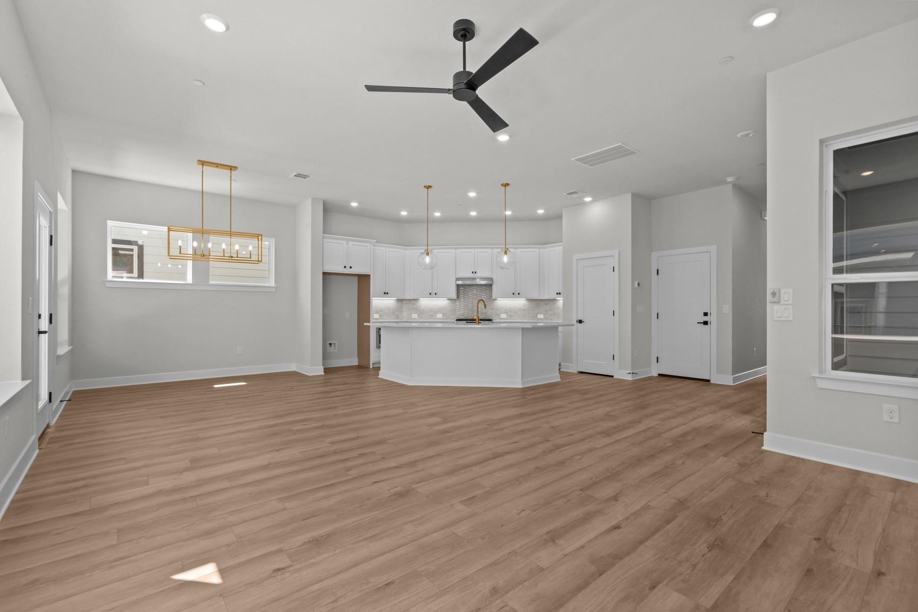 1023 Lucinda Williams Dr, Austin, TX 78744